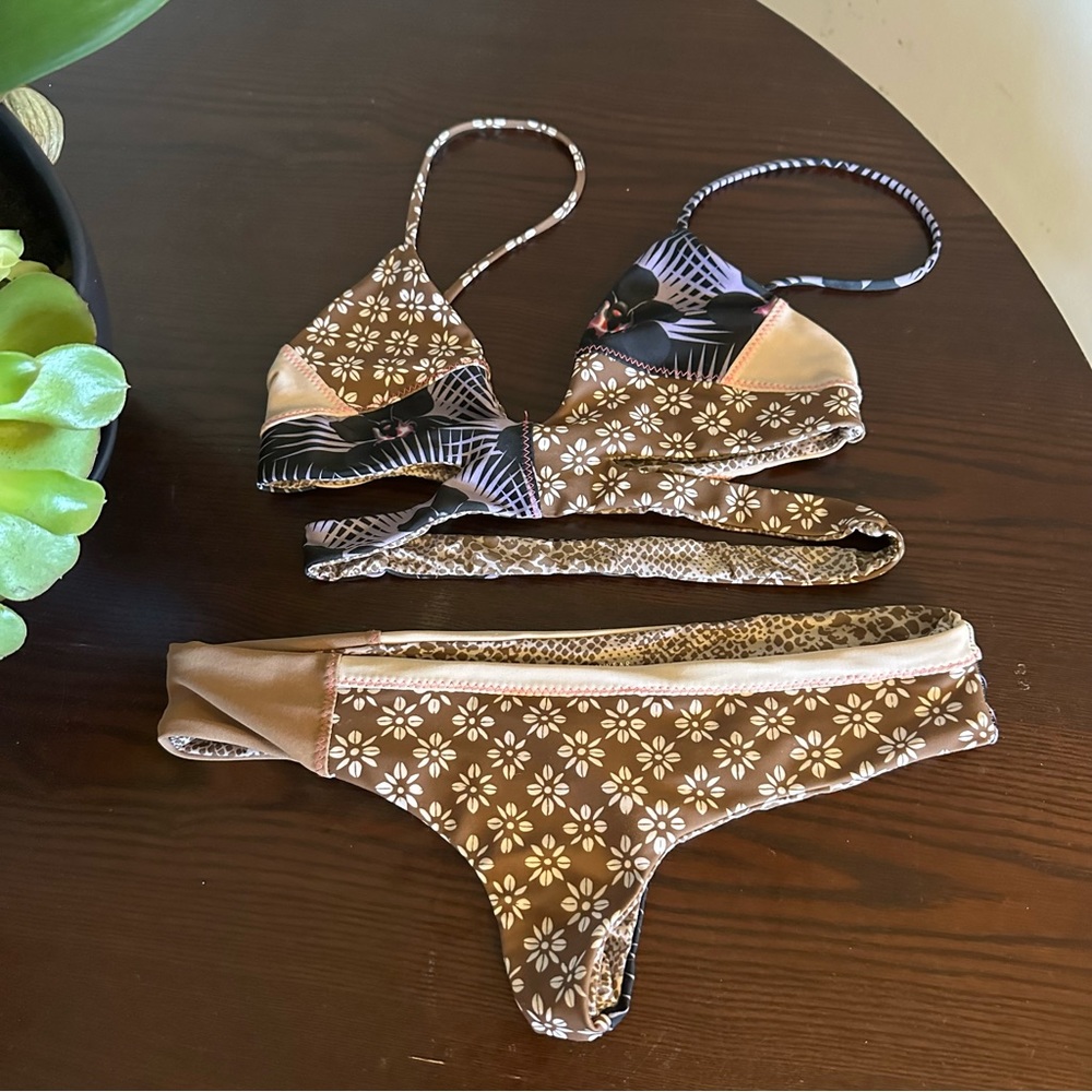 Acacia Bikini Daisy Block *Super rare*